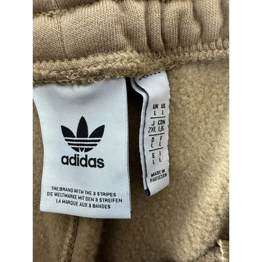 Adidas Originals Men's L Brown Trefoil Logo Fleece Sweatshorts Casual Shorts